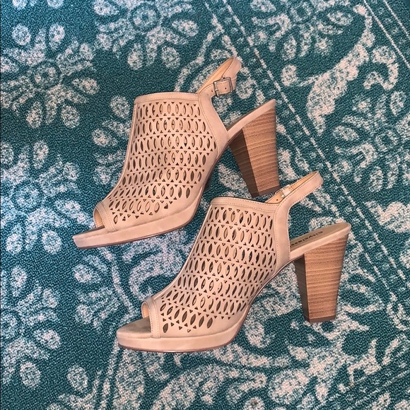 Francesca's Collections Shoes - Tan /cream color wedges only worn once 🎉